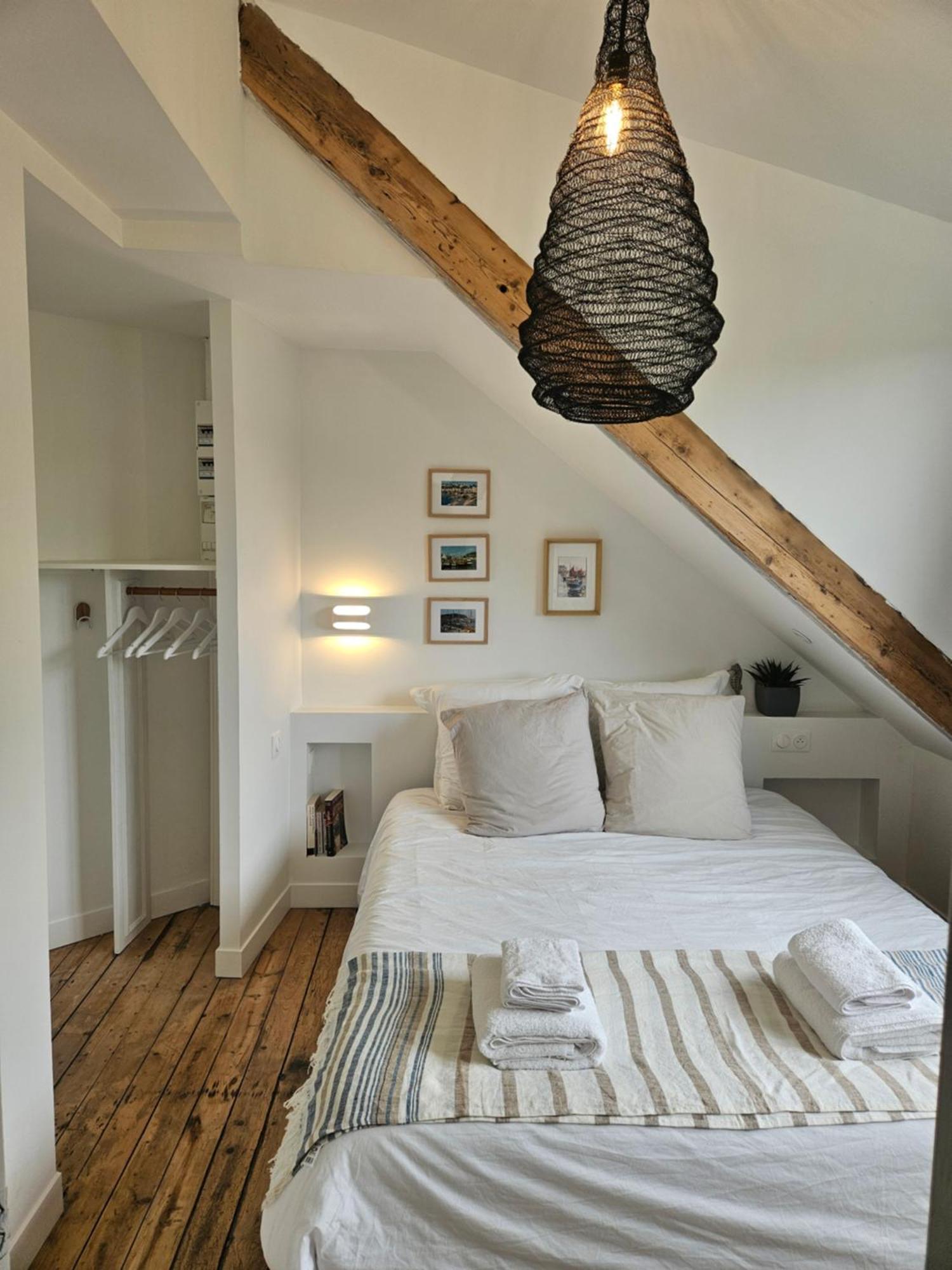 Anatoline Audierne Appart'Hotel Vue Mer - Sea & Harbor Stay Exteriör bild
