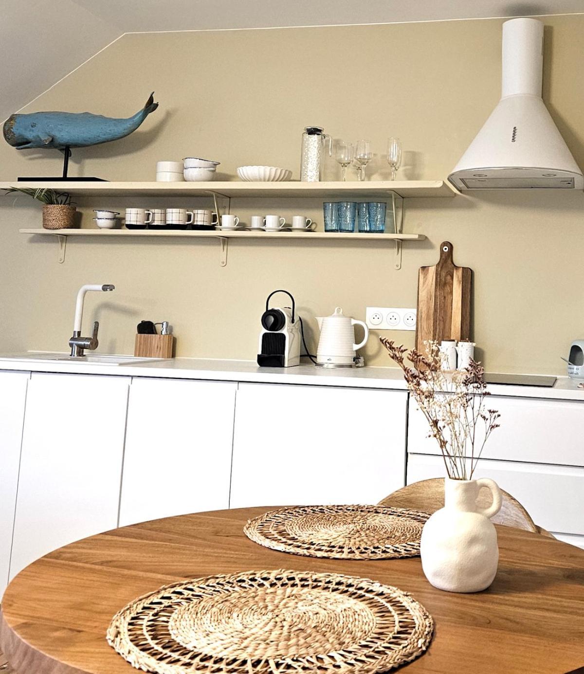 Anatoline Audierne Appart'Hotel Vue Mer - Sea & Harbor Stay Exteriör bild